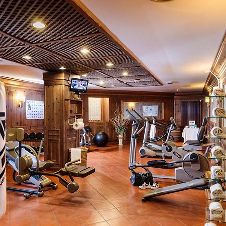 Hotel Alaska Cortina Cortina d'Ampezzo Ngoại thất bức ảnh