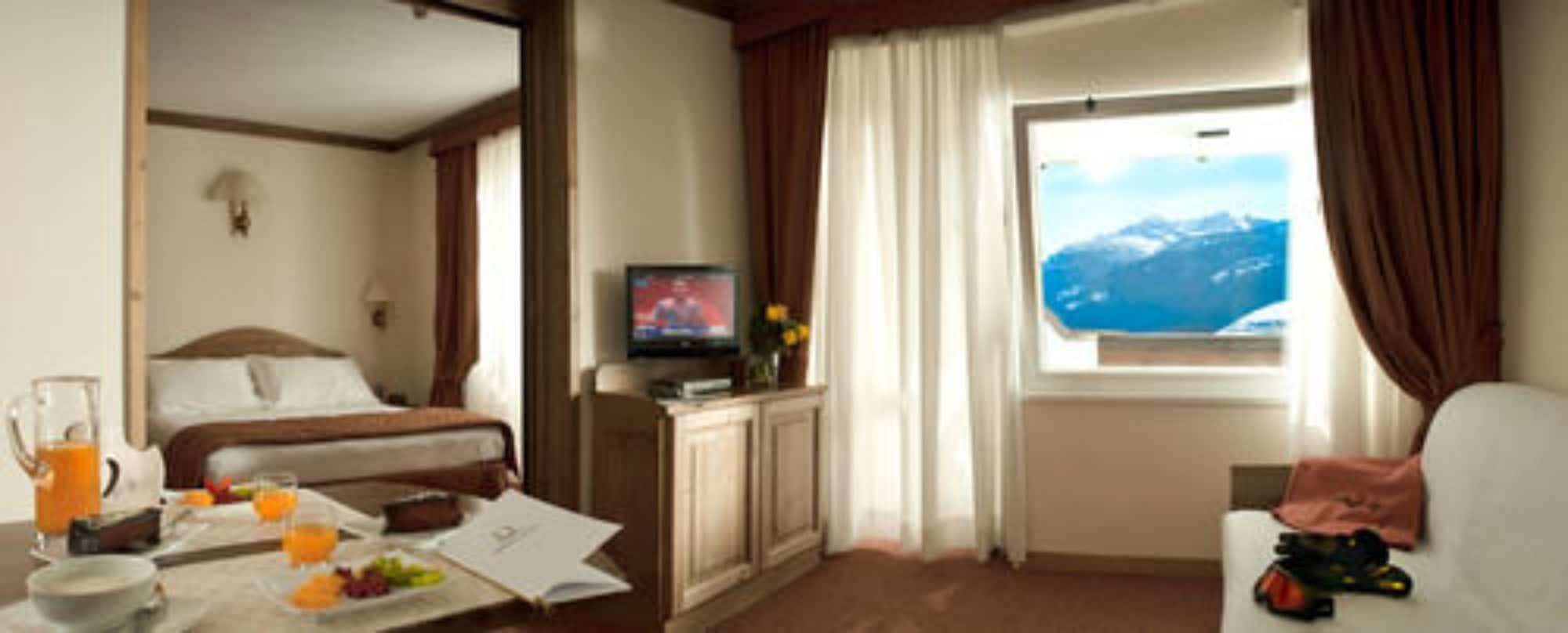 Hotel Alaska Cortina Cortina d'Ampezzo Ngoại thất bức ảnh