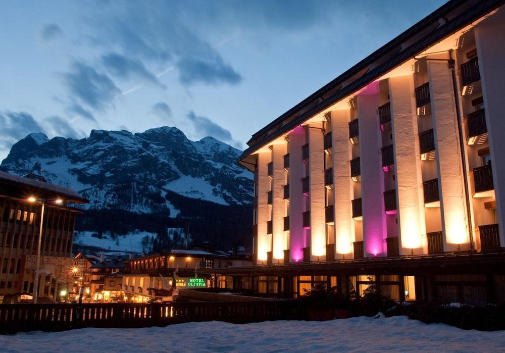 Hotel Alaska Cortina Cortina d'Ampezzo Ngoại thất bức ảnh