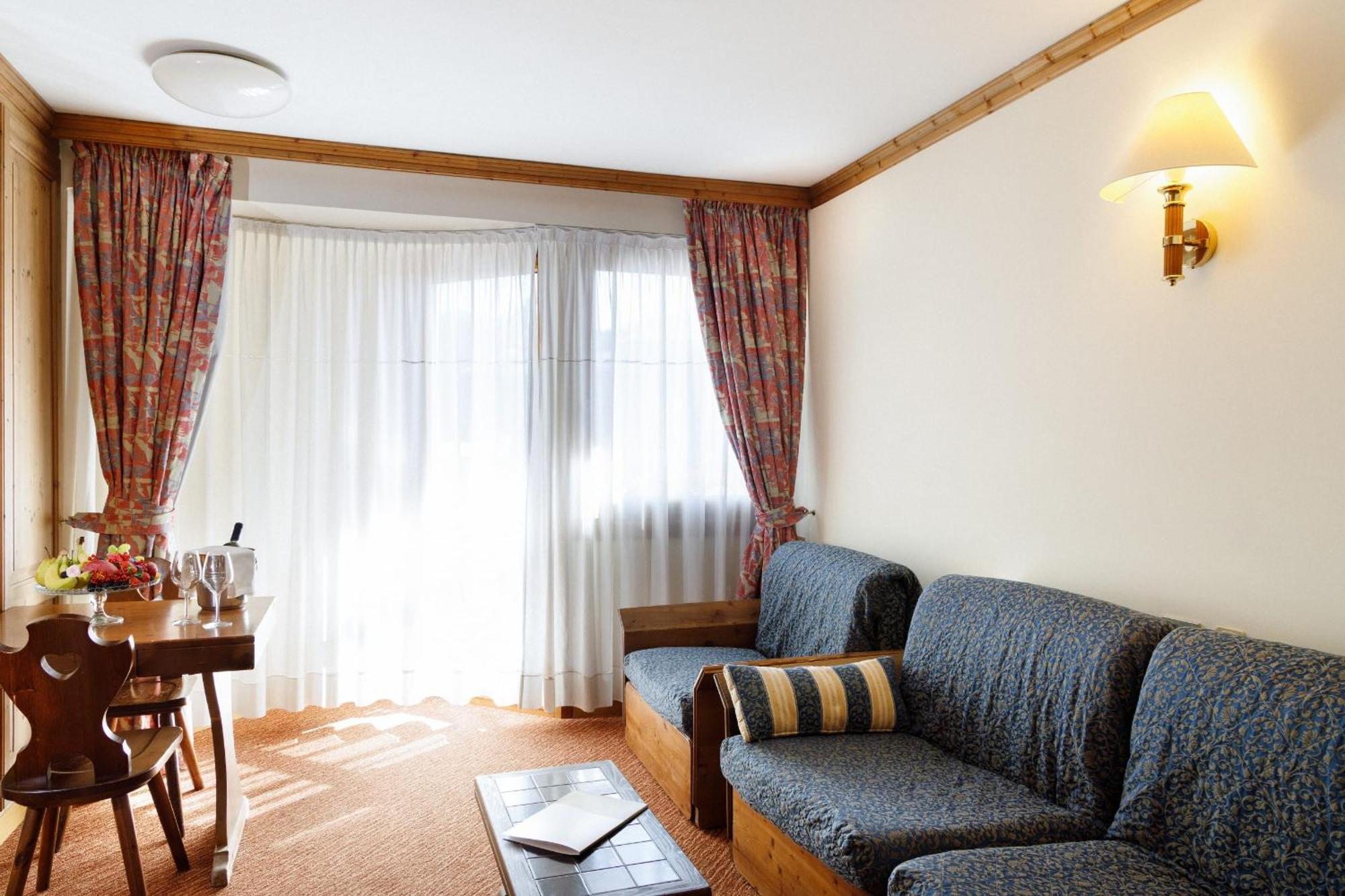 Hotel Alaska Cortina Cortina d'Ampezzo Ngoại thất bức ảnh