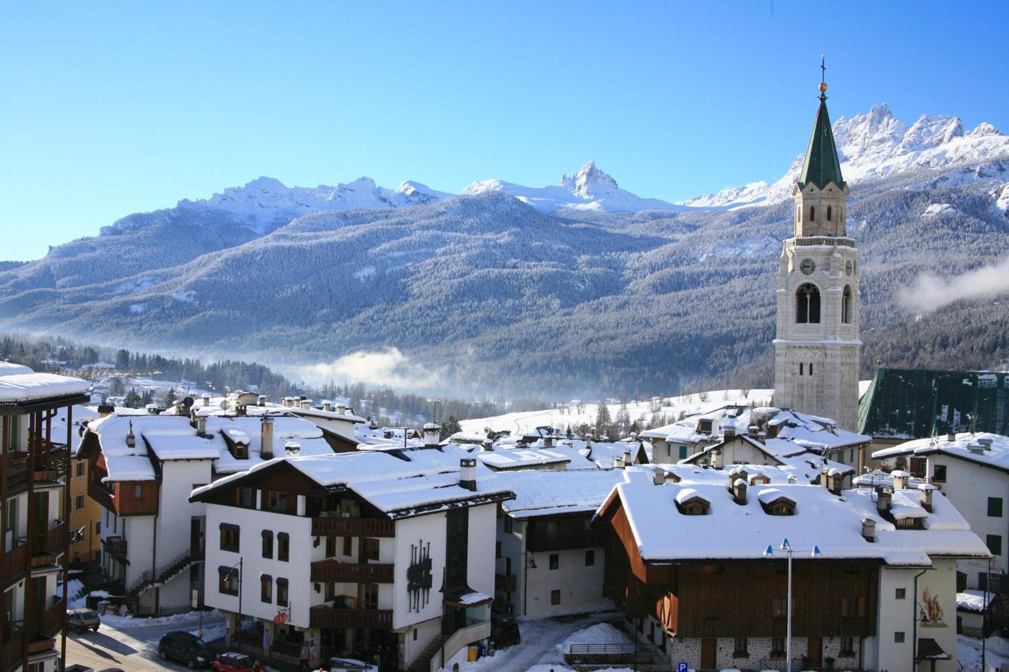Hotel Alaska Cortina Cortina d'Ampezzo Ngoại thất bức ảnh