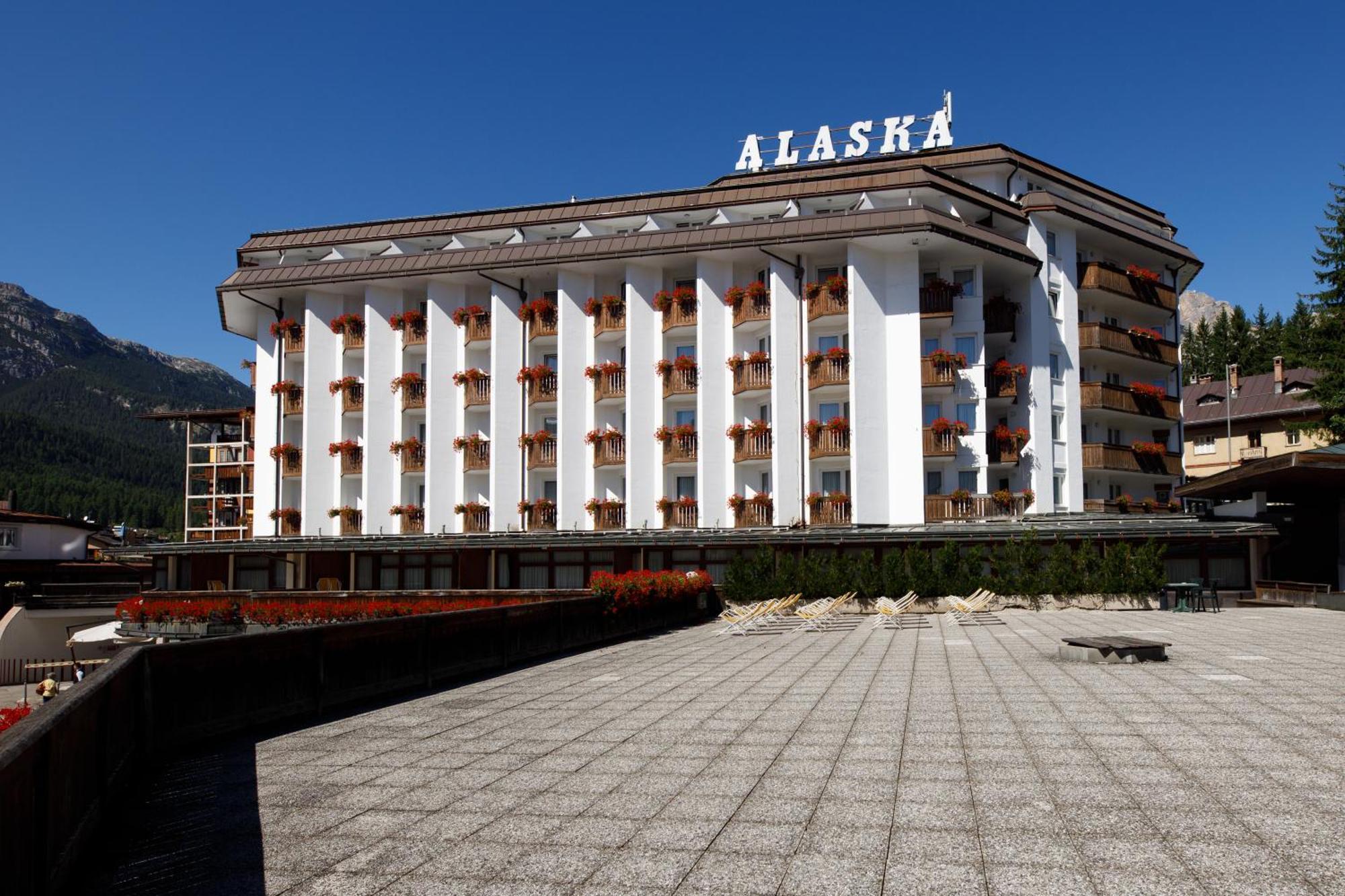 Hotel Alaska Cortina Cortina d'Ampezzo Ngoại thất bức ảnh
