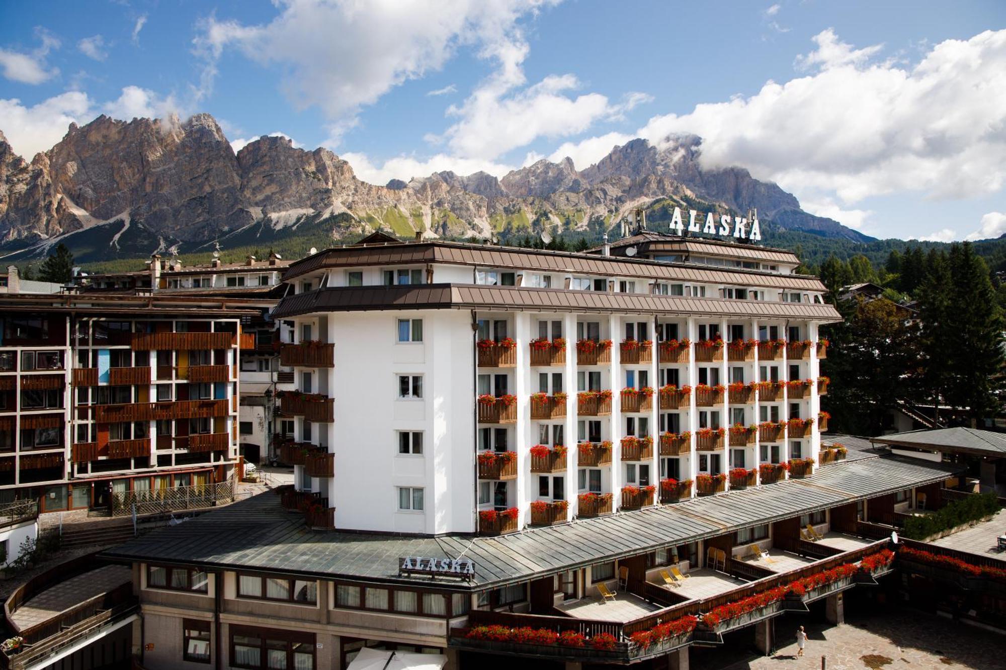 Hotel Alaska Cortina Cortina d'Ampezzo Ngoại thất bức ảnh