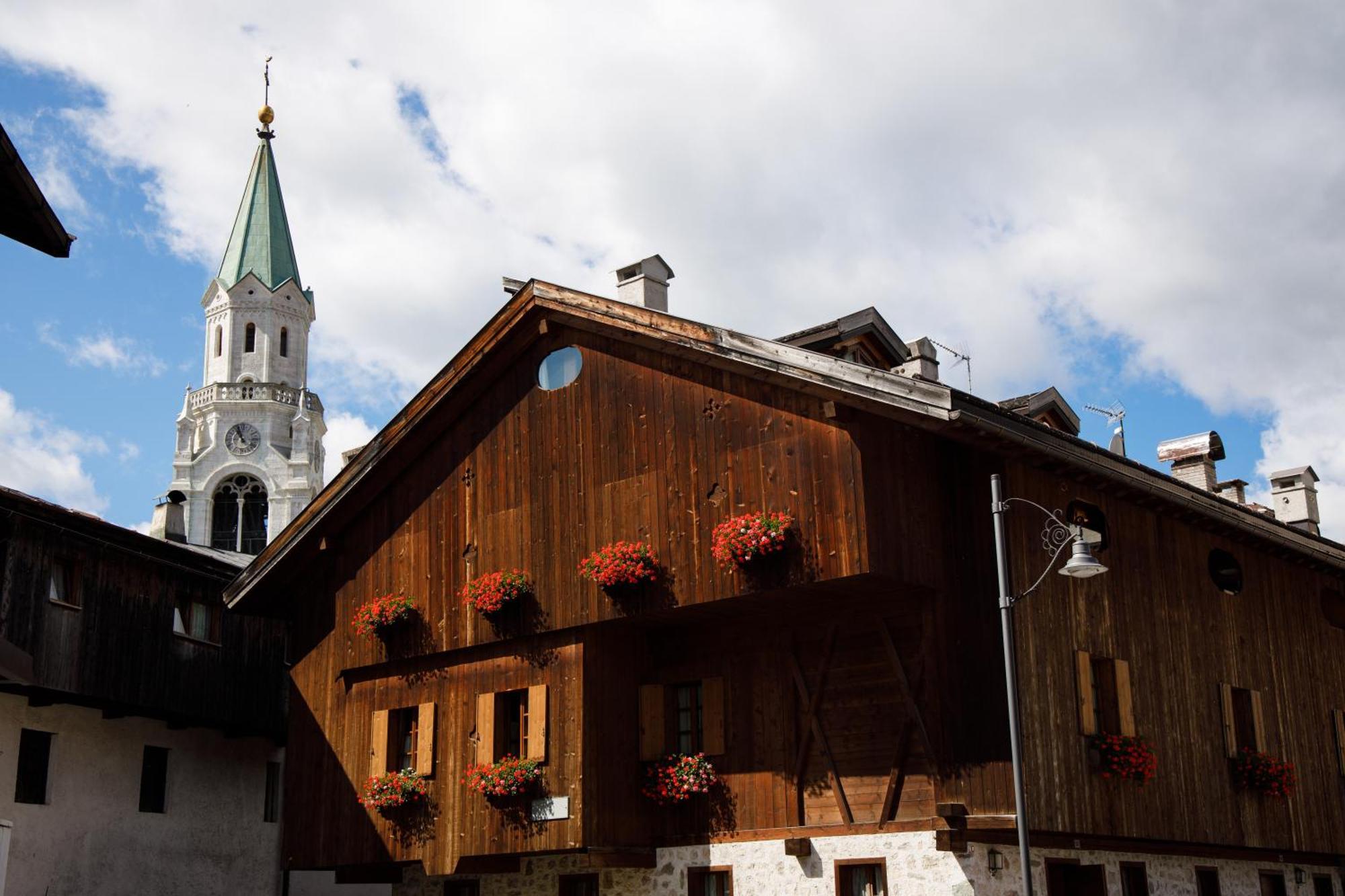 Hotel Alaska Cortina Cortina d'Ampezzo Ngoại thất bức ảnh