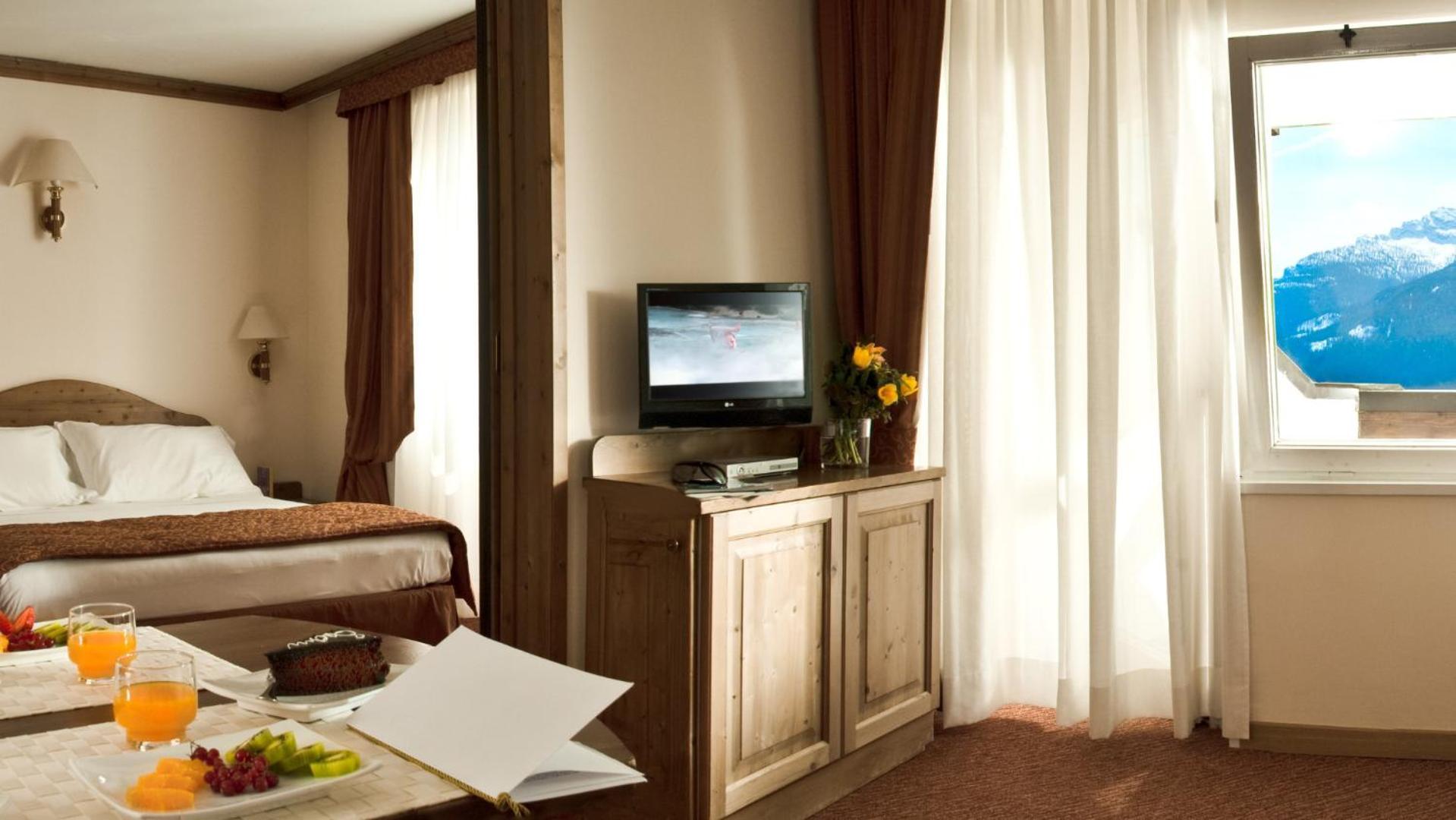 Hotel Alaska Cortina Cortina d'Ampezzo Ngoại thất bức ảnh