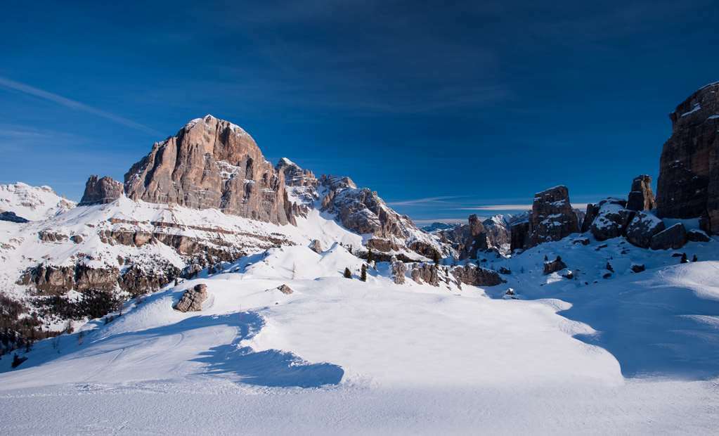 Hotel Alaska Cortina Cortina d'Ampezzo Ngoại thất bức ảnh